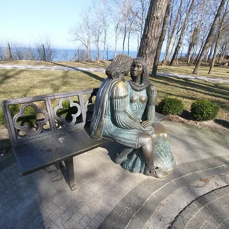 Daire Baltic Vip Apartament Blisko Zejscia Na Plaze