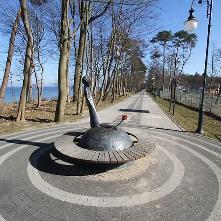 Daire Baltic Vip Apartament Blisko Zejscia Na Plaze