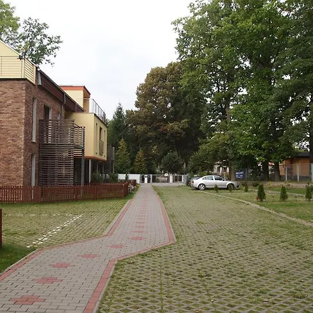 Daire Baltic Vip Apartament Blisko Zejscia Na Plaze